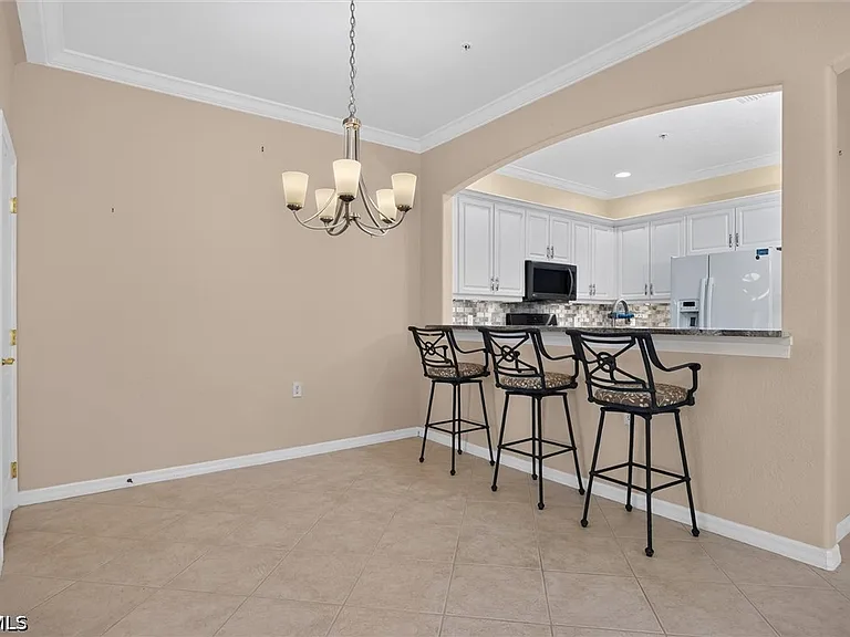 3241 Cottonwood Bnd #101 — Photo 17