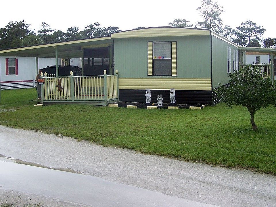 1st image of 2585 La Plaz Dr