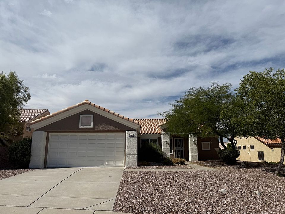 1st image of 10816 Clear Meadows Dr