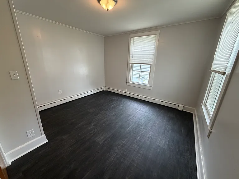 270 Crystal Ave #1 — Photo 5