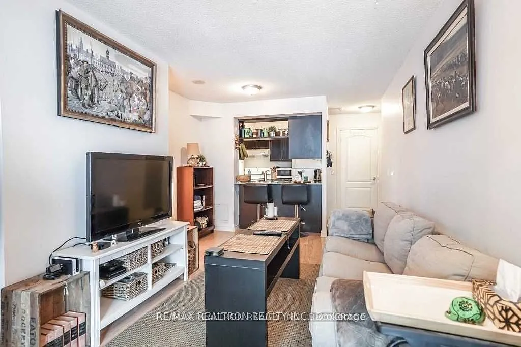 2 bed, $2,200 — Photo 3