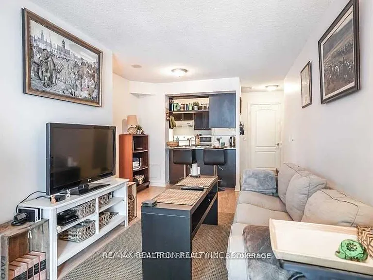 60 Town Centre Ct #315 — Photo 3