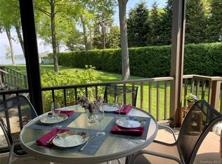 13 Winthrop Rd FLOOR 24, Shelter Island Heights, NY 11965