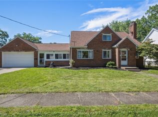 860 Meridian St, Akron, OH 44310
