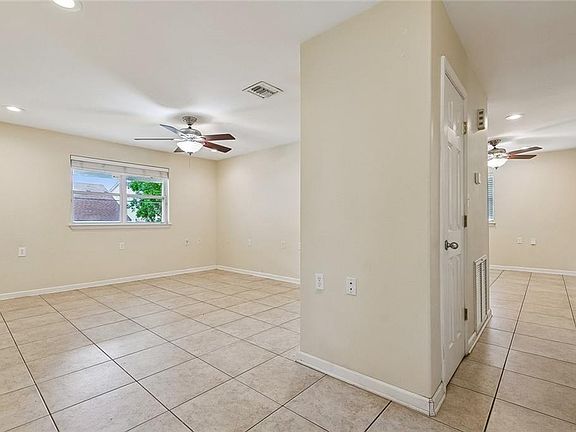 4th image of 4021 Camphor St