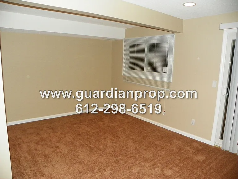 6852 Macbeth Cir — Photo 12