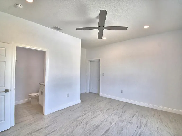 7951 Sarasota Dr #B — Photo 18