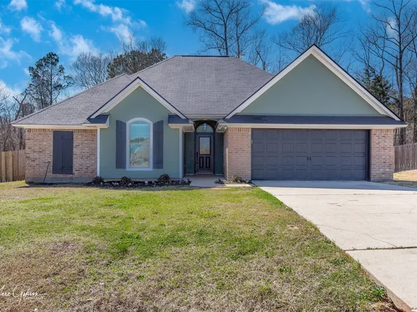 10178 English Oaks Dr, Keithville, LA 71047
