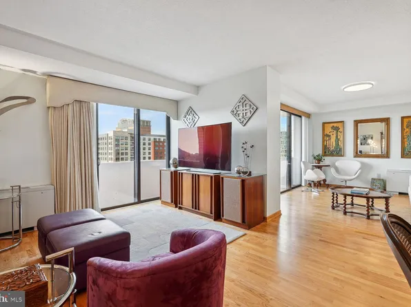 4141 N Henderson Rd APT 611, Arlington, VA 22203