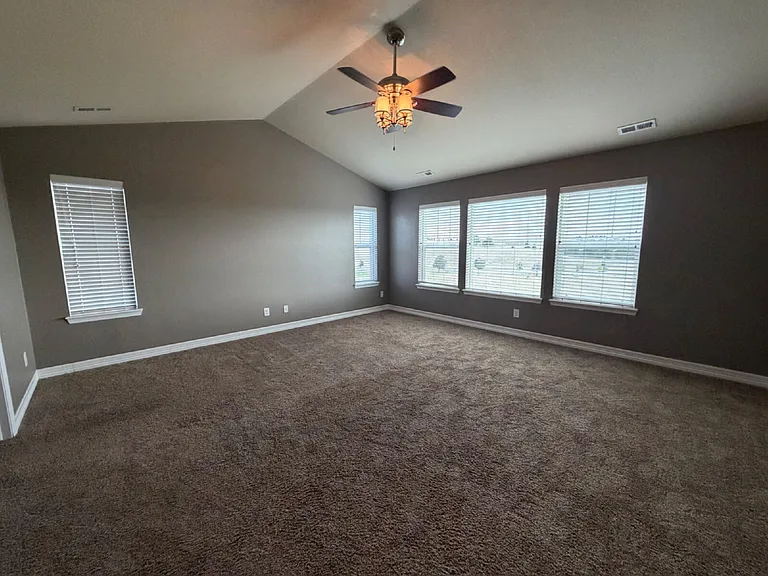 8229 S Country Club Pkwy — Photo 21