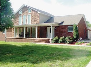 1390 Shag Rag Rd, Cookeville, TN 38506