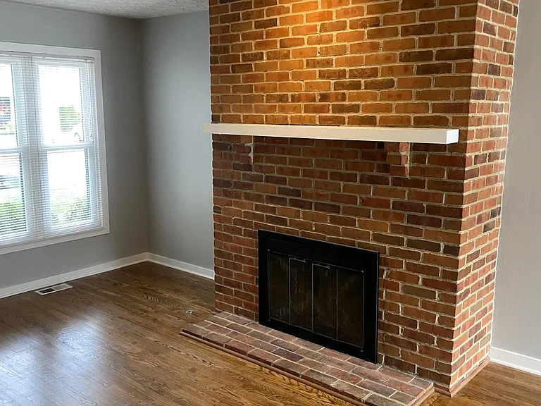 406 Caldy Ct — Photo 4