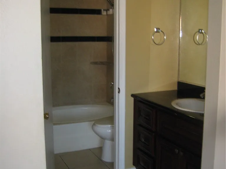 1709 Steamboat Dr — Photo 12