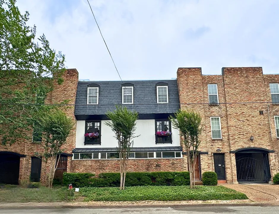 1909 Brun St #5