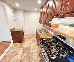 Rented by MAC Realty NY