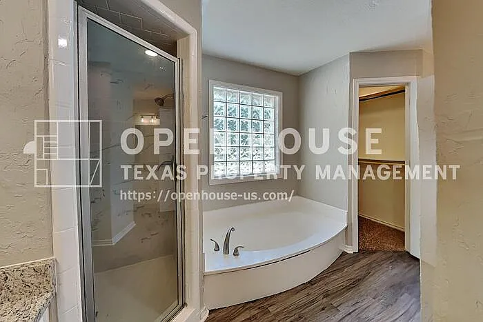 1114 Wilshire Dr — Photo 13