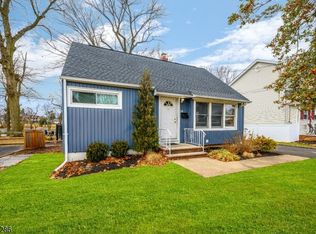 36 Ivy St, Clark, NJ 07066