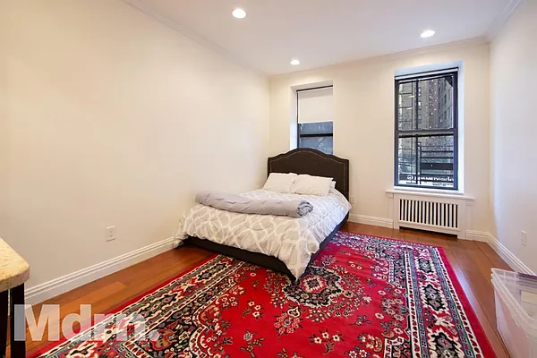 Rented by Mdrn Residential | media 1