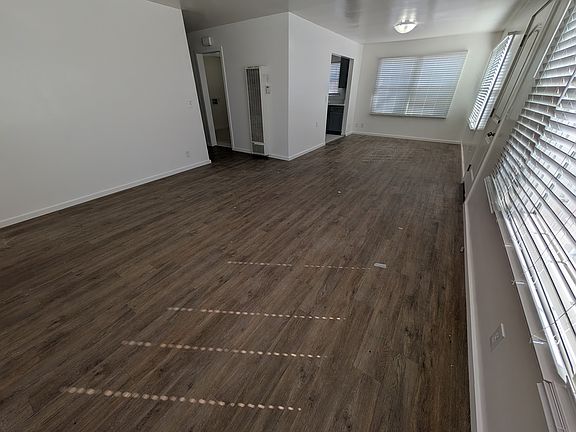 3rd image of 114 N North St #114