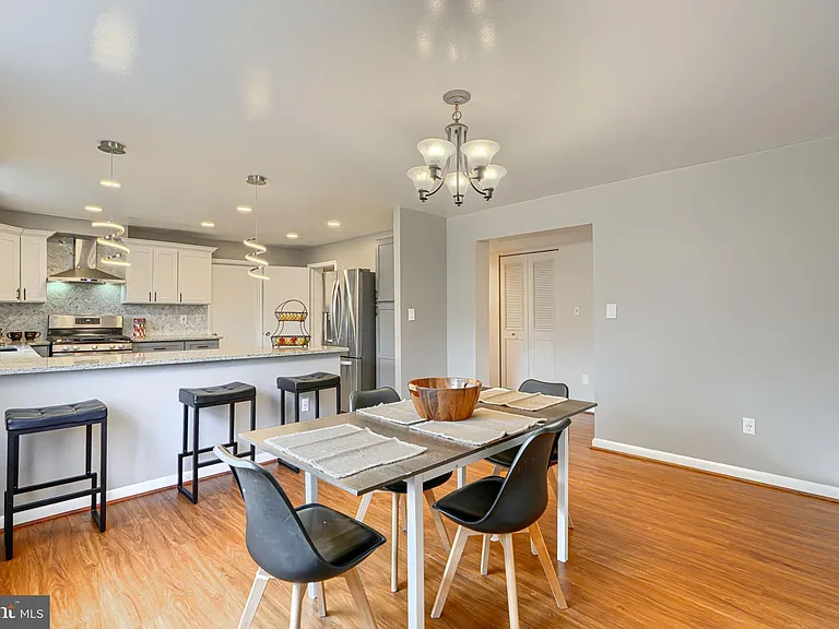 3645 Glengyle Ave #3F — Photo 11