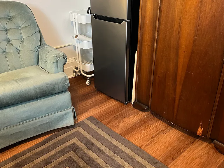 900 Union St #6 — Photo 4