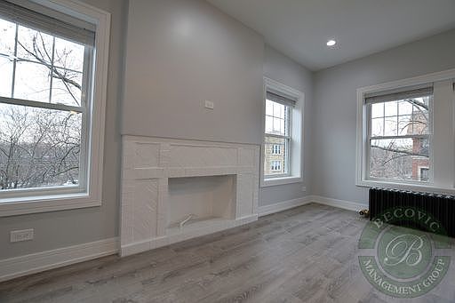 3rd image of 6045 N Winthrop Ave APT 2