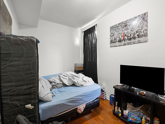 5th image of 836 N Keeler Ave