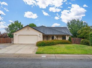 3066 Sunglow Dr, Redding, CA 96001