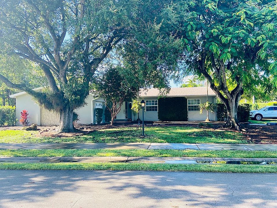 2nd image of 10301 SW 110th St