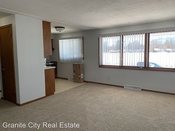 3rd image of 1710 11th Ave S #4