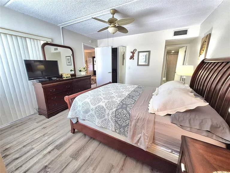 107 Windward Pl #107 — Photo 21