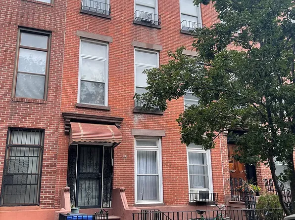 39 Woodhull St, Brooklyn, NY 11231