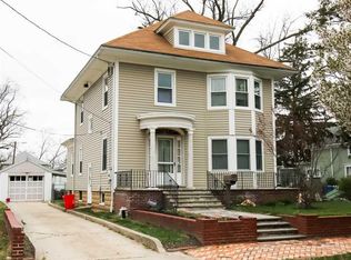 736 E Pear St, Vineland, NJ 08360