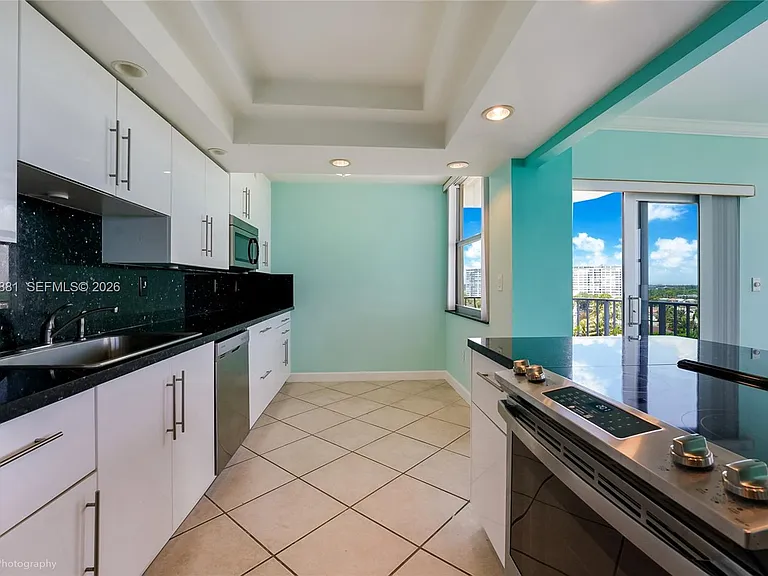 11930 N Bayshore Dr #909 — Photo 3