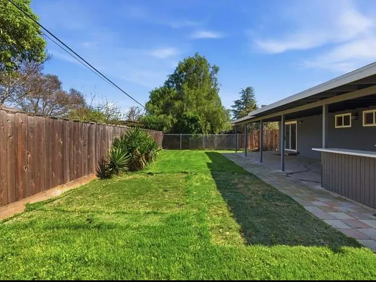 209 Tokay Ave — Photo 25