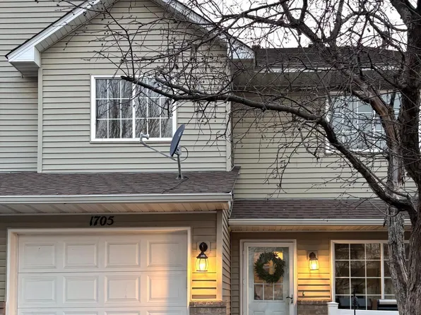 1705 Riverwood Dr, Burnsville, MN 55337