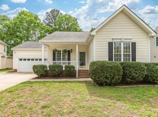 5604 Neuse Farm Dr, Raleigh, NC 27616