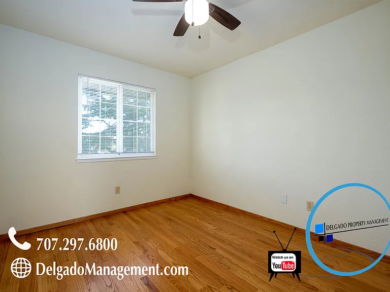 404 Phoenix Cir — Photo 15