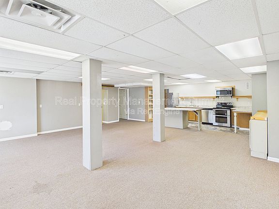 3rd image of 2501 N Augusta St #C