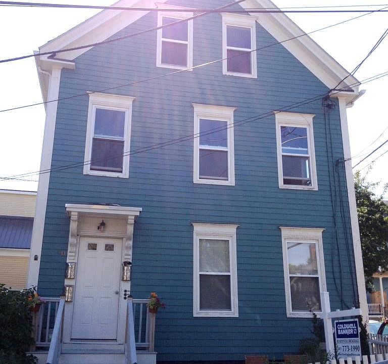 House sits on the corner of Turner and Howard Street. This is the Turner Street front entrance. There is a side entrance on Howard.