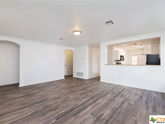4th image of 133 Onyx Lake Dr