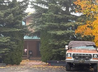 35210 N Spotted Rd, Clayton, WA 99110