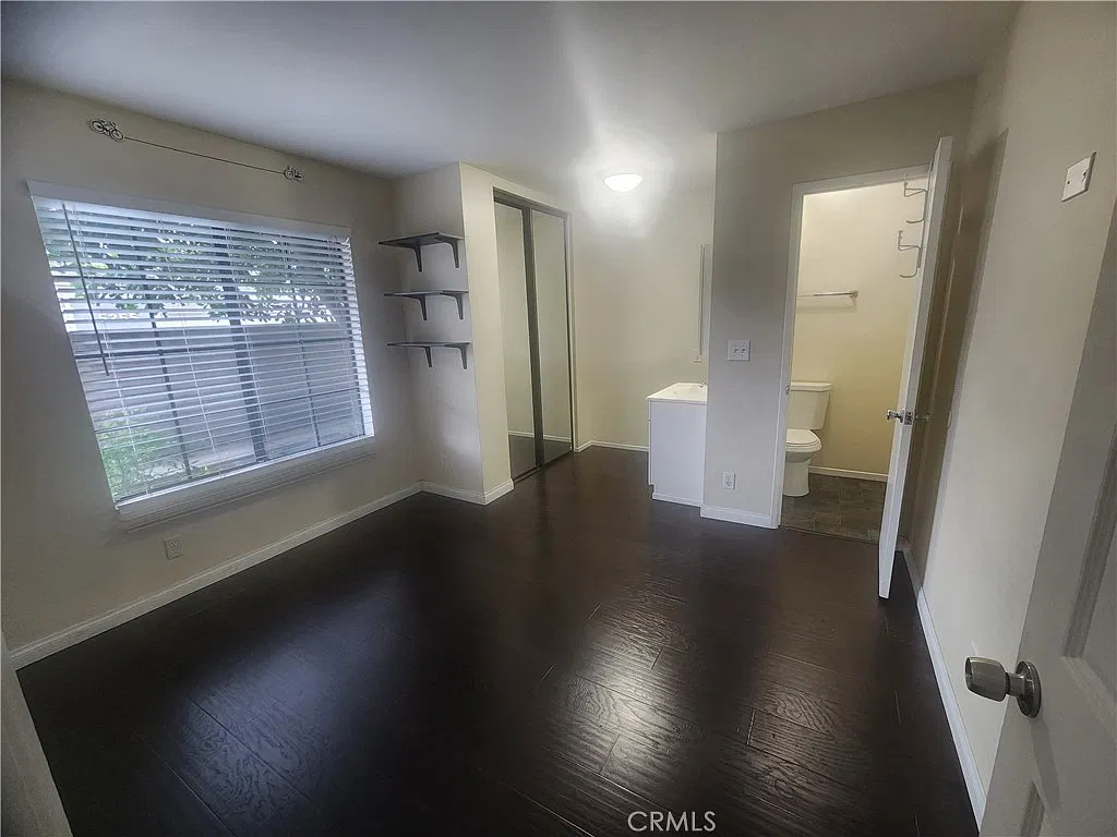 2 bed, 854 sqft, $2,550 — Photo 4