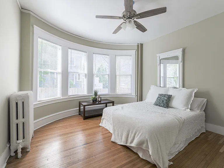 2600 Dupont Ave South — Photo 8