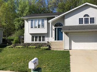 5419 Nicklaus Dr NW, Rochester, MN 55901