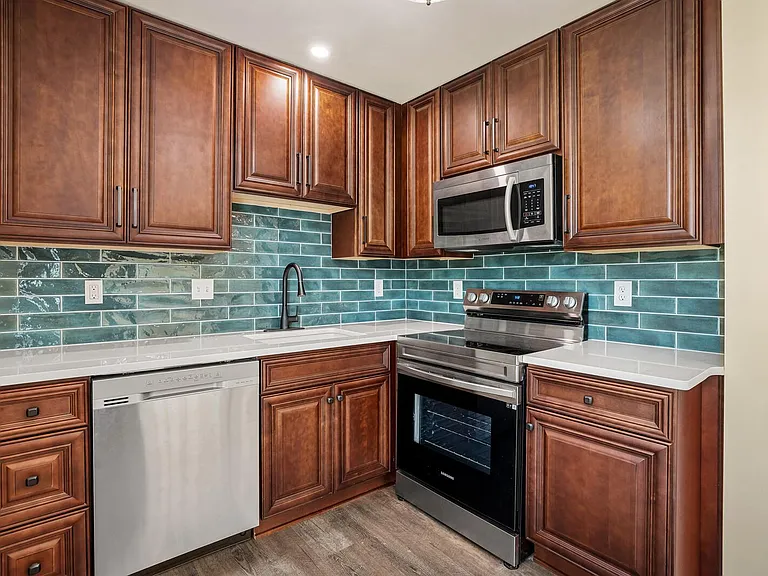 2112B Sanborn Dr — Photo 11