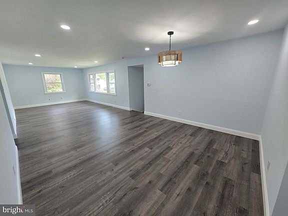 4th image of 412 Saratoga Dr