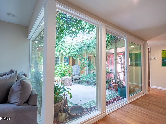 5th image of 23253 Cass Ave
