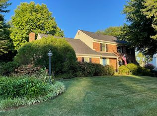 832 Monteith Dr, Wayne, PA 19087