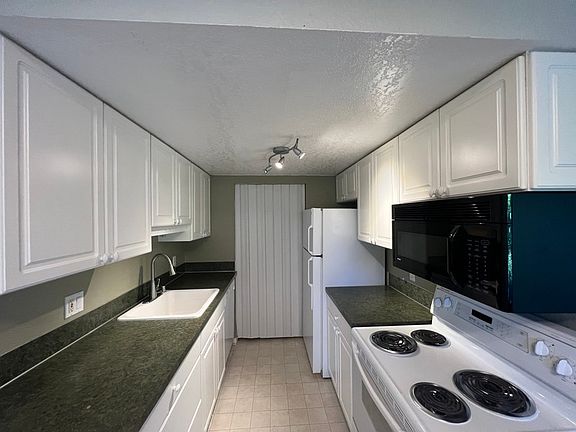 5th image of 6732 112th Ave NE APT 7A